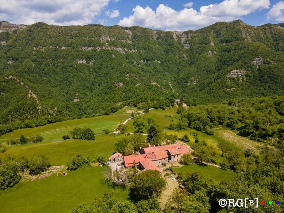 Rifugio La Castellina Hotel Il Castagno D'Andrea Esterno foto