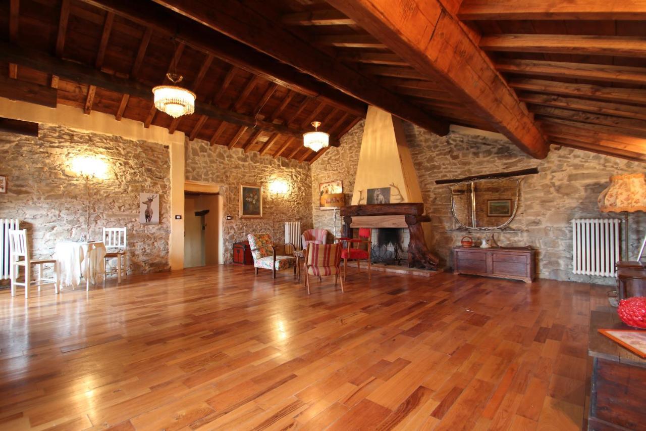 Rifugio La Castellina Hotel Il Castagno D'Andrea Esterno foto